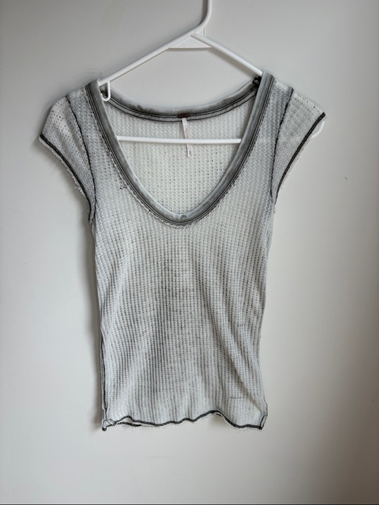 Free People Tops - Free People Light Gray Waffle Knit V-Neck Women's Top